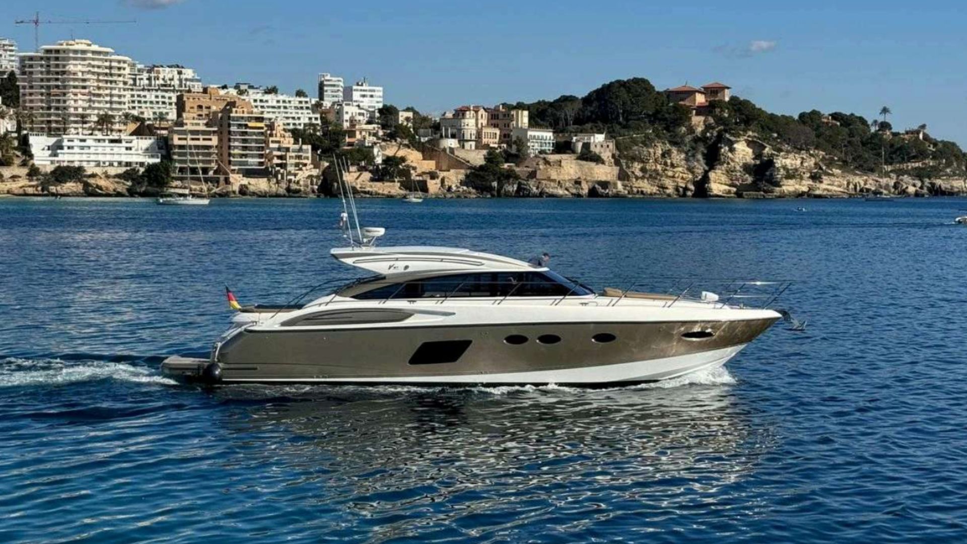 Princess_V57_Adria_Yacht_Sales_1